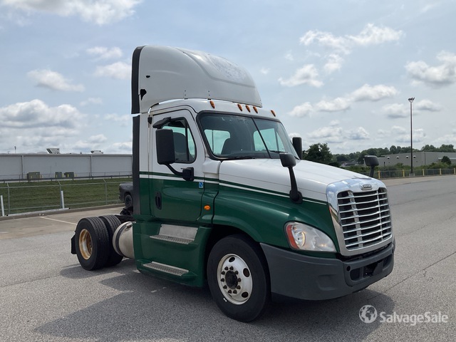 CAMIóN 2016 FREIGHTLINER