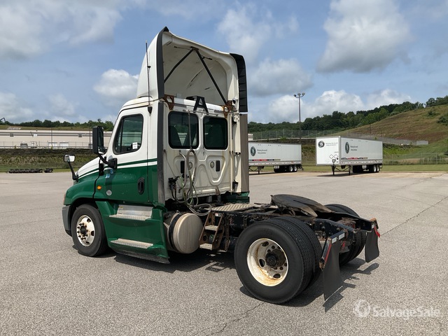 CAMIóN 2016 FREIGHTLINER
