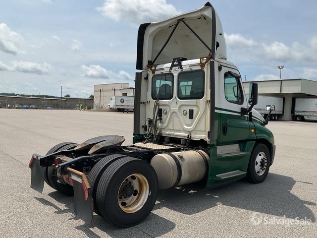CAMIóN 2016 FREIGHTLINER