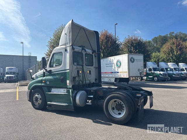 CAMIóN 2016 FREIGHTLINER