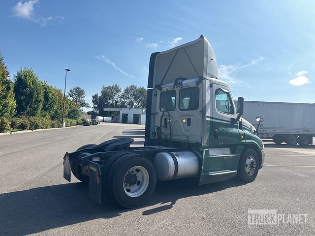 CAMIóN 2016 FREIGHTLINER