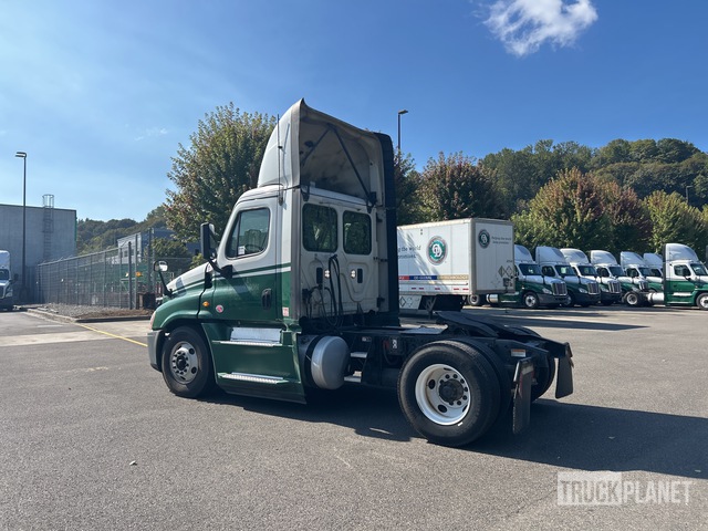 CAMIóN 2016 FREIGHTLINER