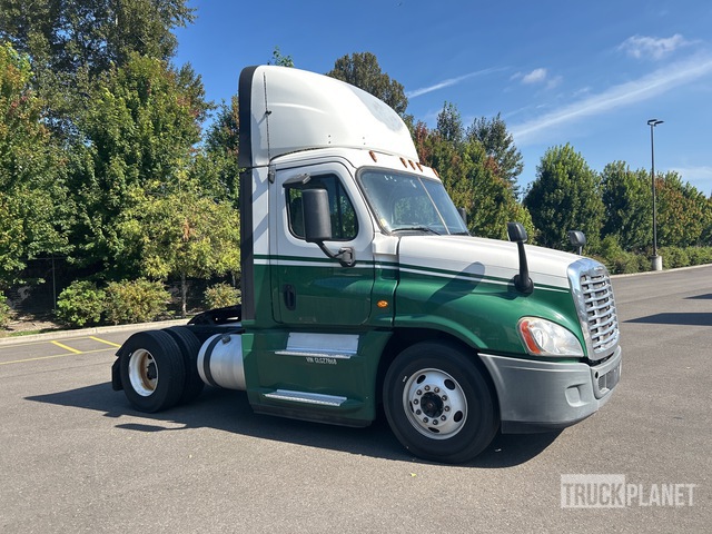 CAMIóN 2016 FREIGHTLINER