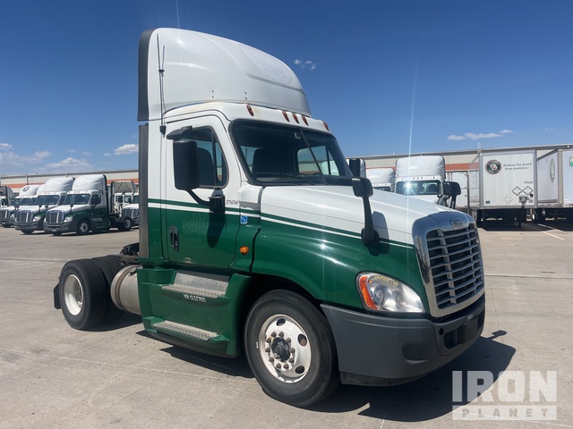 CAMIóN 2016 FREIGHTLINER