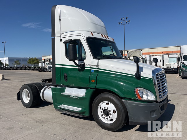 CAMIóN 2016 FREIGHTLINER