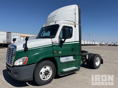 2016 Freightliner Cascadia 125 4x2 Tracteur Routier