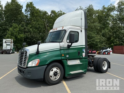 2016 Freightliner Cascadia 125 4x2 Tracteur Routier