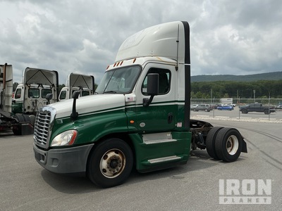 2016 Freightliner Cascadia 125 4x2 Tracteur Routier