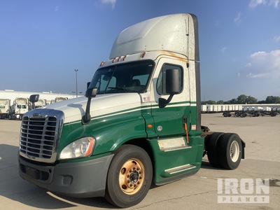 2017 Freightliner Cascadia 125 4x2 S/A Day Cab Truck Tractor
