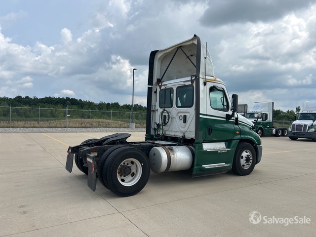 CAMIóN 2017 FREIGHTLINER