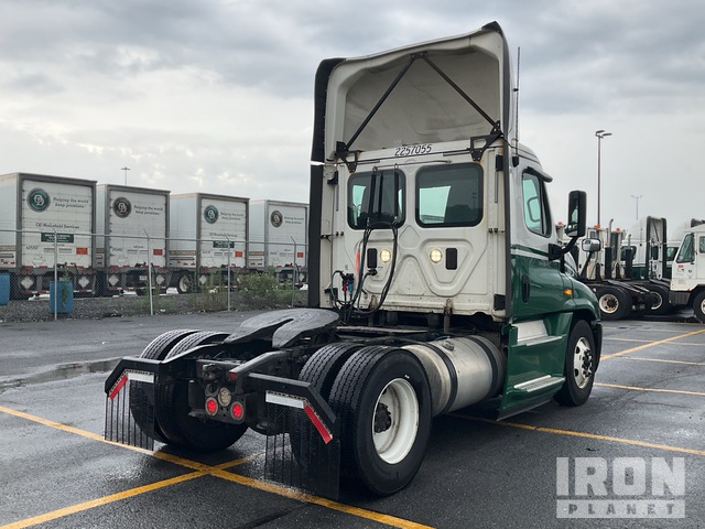 CAMIóN 2017 FREIGHTLINER