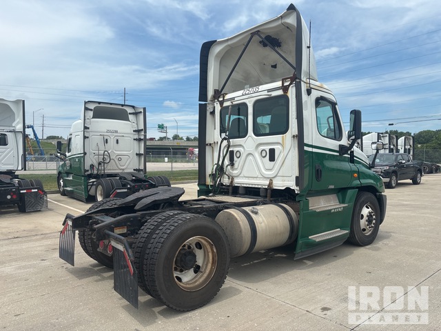 CAMIóN 2017 FREIGHTLINER