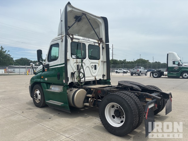 CAMIóN 2017 FREIGHTLINER