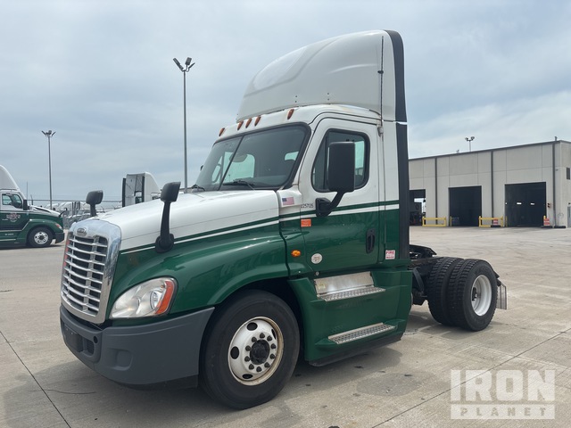 CAMIóN 2017 FREIGHTLINER