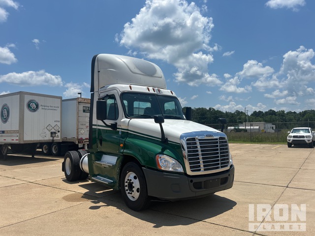 CAMIóN 2017 FREIGHTLINER