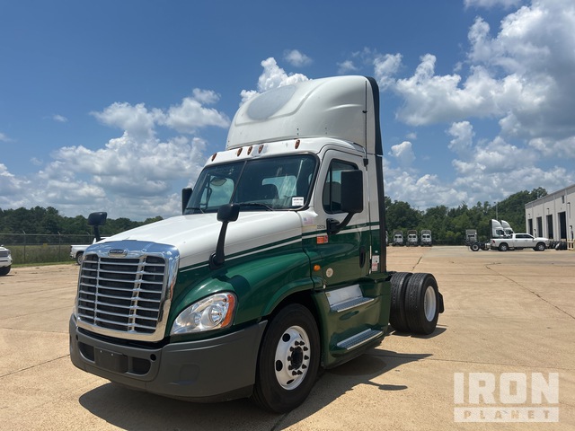 CAMIóN 2017 FREIGHTLINER