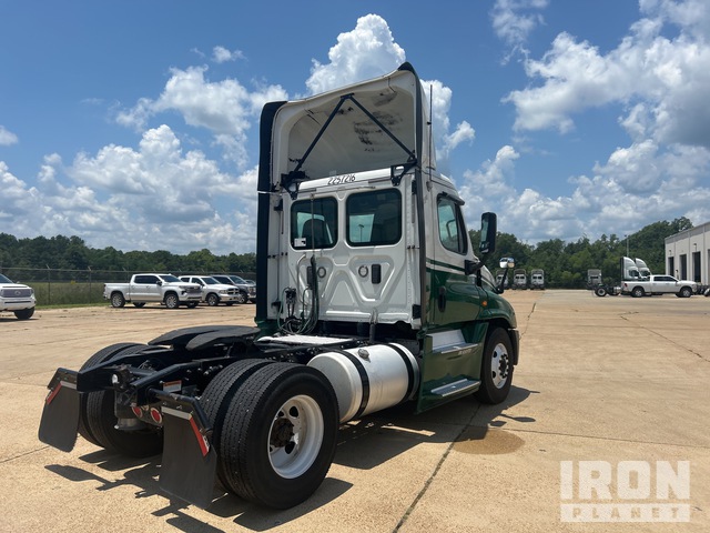 CAMIóN 2017 FREIGHTLINER