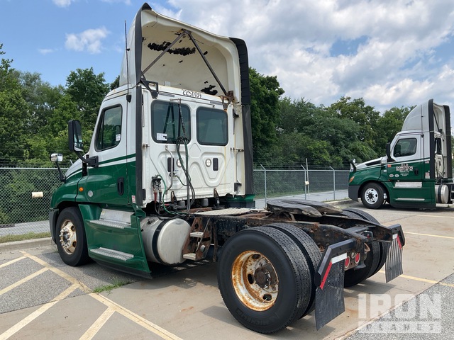 CAMIóN 2017 FREIGHTLINER