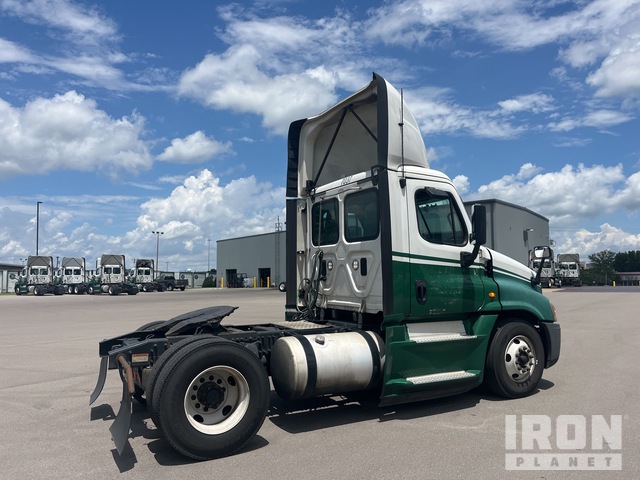 CAMIóN 2017 FREIGHTLINER