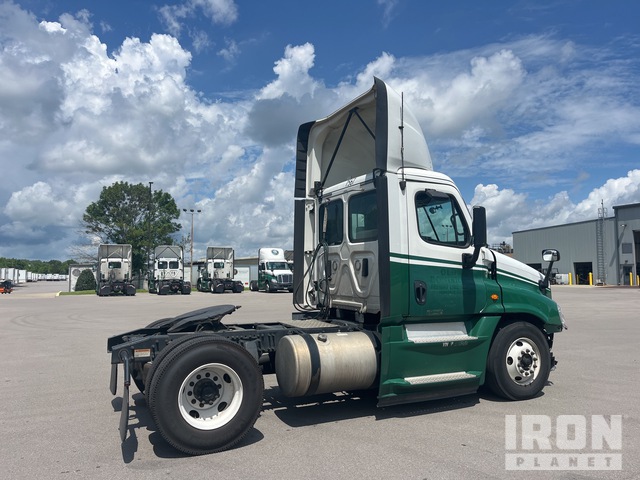 CAMIóN 2017 FREIGHTLINER