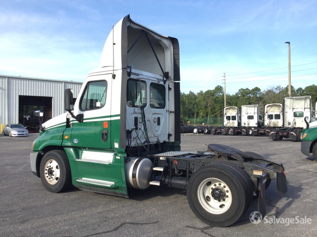 CAMIóN 2017 FREIGHTLINER