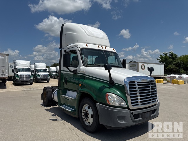 CAMIóN 2017 FREIGHTLINER
