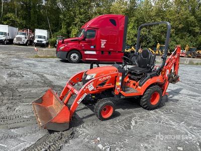 2021 Kubota La340 4WD tractor utilitario