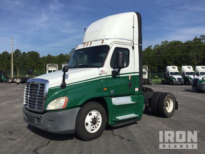 2015 Freightliner Cascadia 125 4x2 Tracteur Routier