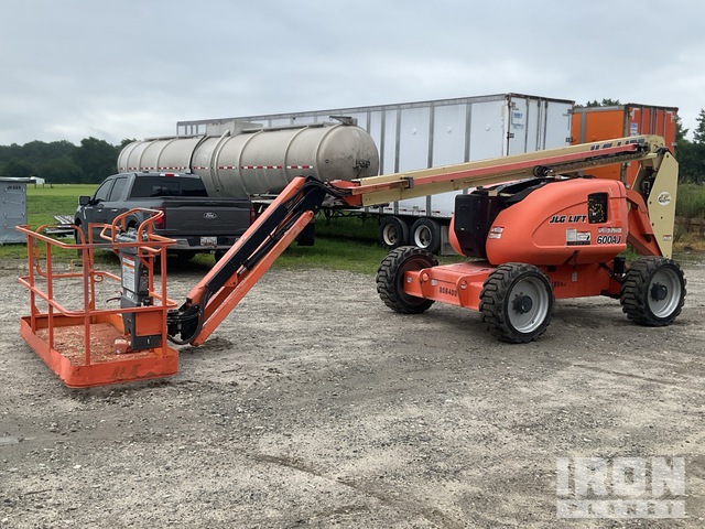 ELEVADOR ARTICULADO 2013 JLG 4WD 600AJ