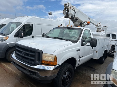Altec 200A on 2001 Ford XL 4x2 Piattaforma autocarrata