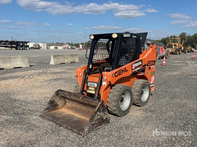 2019 Gehl R105 Chargeuse à direction à glissement
