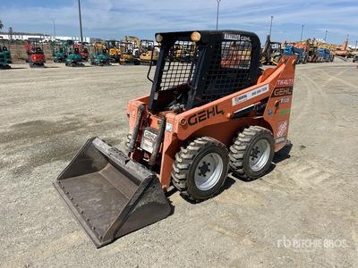 2019 Gehl R105 Chargeuse à direction à glissement