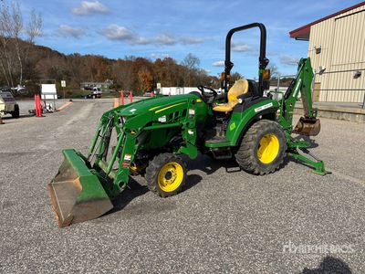 2021 John Deere 2032R 4WD Tracteur agricole utilitaire