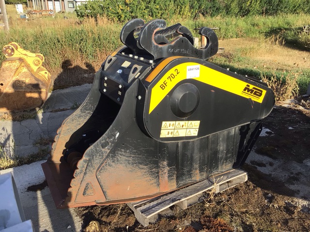 2015 MB BF70.2 29 in crushing Crusher Bucket