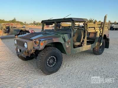 AM General M1152A1B2FK5 HMMWV 2 Door Hard Top w/Truck Body