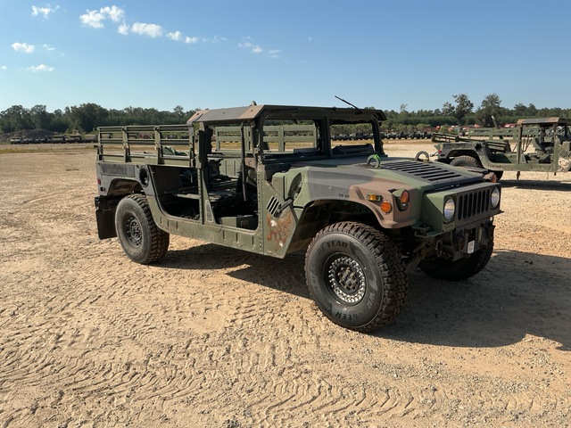 AM General M1152A1B2FK5 HMMWV 2 Door Hard Top w/Truck Body