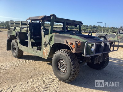 AM General M1152A1B2FK5 HMMWV 2 Door Hard Top w/Truck Body