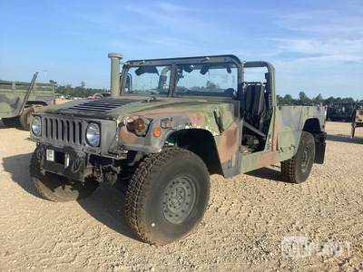 2007 AM General M1152 HMMWV 2 Door w/Truck Body