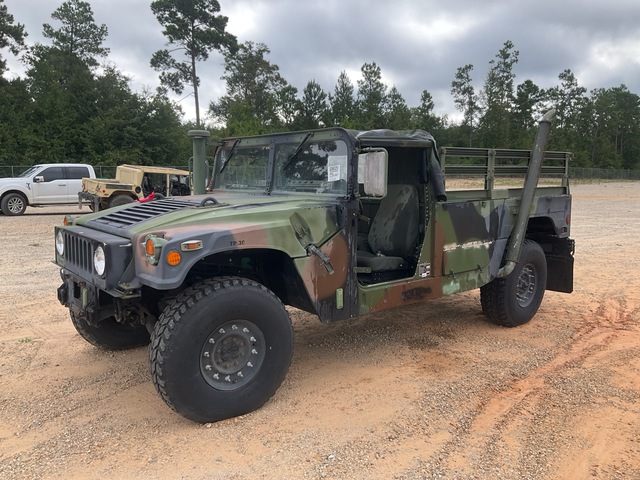2007 AM General M1152 HMMWV 2 Door Soft Top w/Truck Body 2007 AM General M1152 HMMWV 2 Door Soft Top w/Truck Body