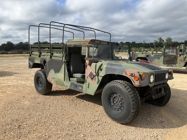 2004 AM General M1123 HMMWV 2 Door Soft Top w/Truck Body 2004 AM General M1123 HMMWV 2 Door Soft Top w/Truck Body