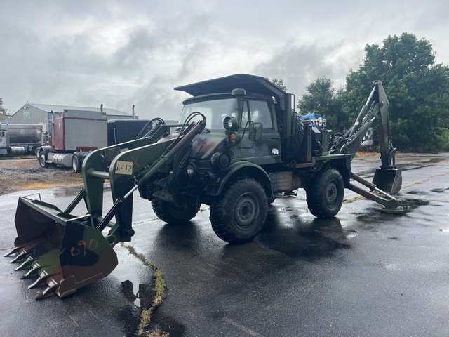 1990 Freightliner UC06NG 4x4 Backhoe Loader