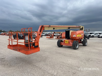 2015 JLG 800A 4WD Diesel Articulating Boom Lift