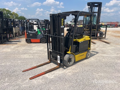 2016 Yale ERC050VG 4250 lb Chariot Élévateur Électrique