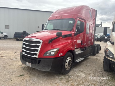 2019 Freightliner Cascadia 126 6x4 T/A Sleeper Truck Tractor