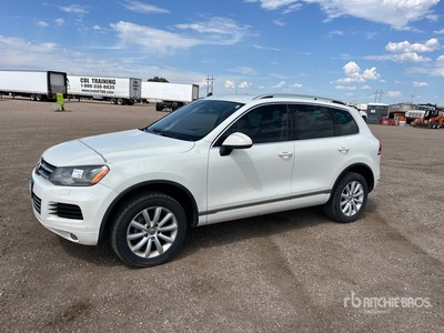 2011 Volkswagen Touareg AWD SUV Sport Utility Vehicle
