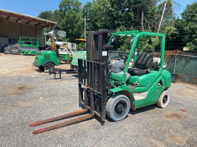 2011 Komatsu FG25T-16