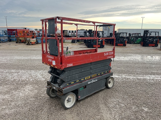 2009 Skyjack SJ 3226 Electric Scissor Lift 2009 Skyjack SJ 3226 Electric Scissor Lift