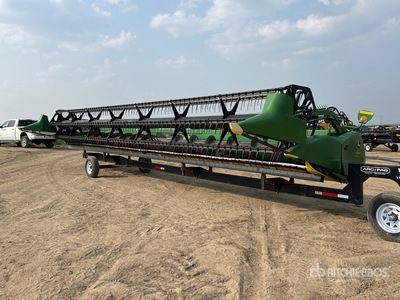 2005 John Deere 635F 35 ft Flex Combine Header