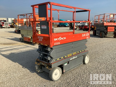 2004 Skyjack SJ III 3226 Electric Scissor Lift