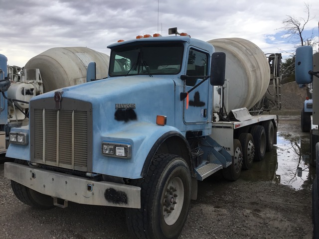2003 Kenworth W900 6x4 Mixer Truck (Inoperable)